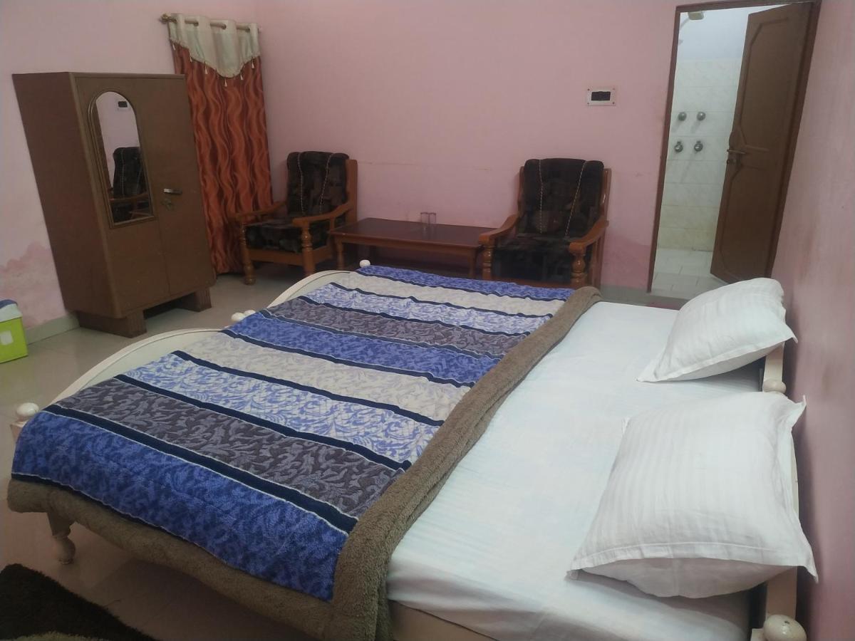 Hotel Shri Mahant Orchha 5 Mint Walking From Ram Raja Temple Екстер'єр фото