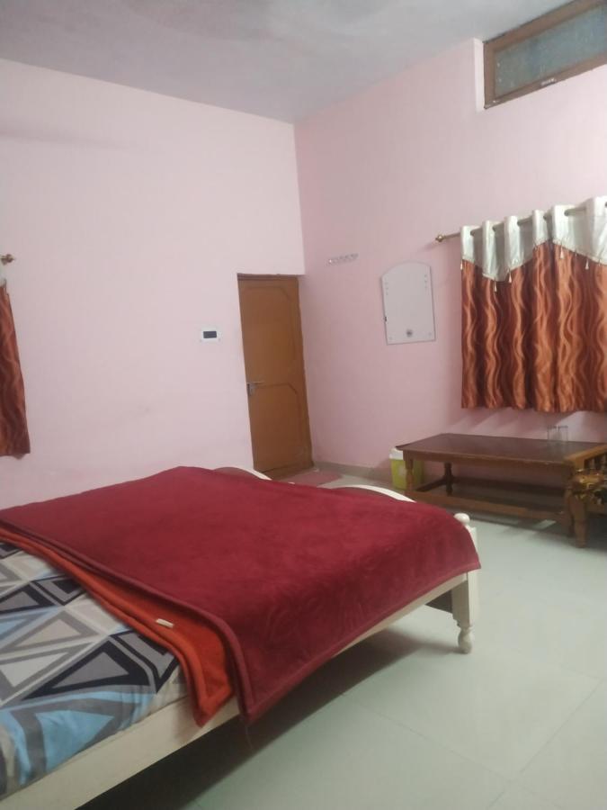 Hotel Shri Mahant Orchha 5 Mint Walking From Ram Raja Temple Екстер'єр фото