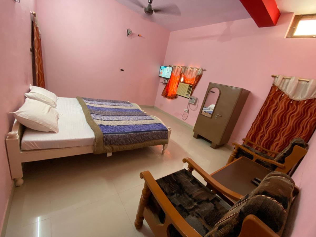Hotel Shri Mahant Orchha 5 Mint Walking From Ram Raja Temple Екстер'єр фото