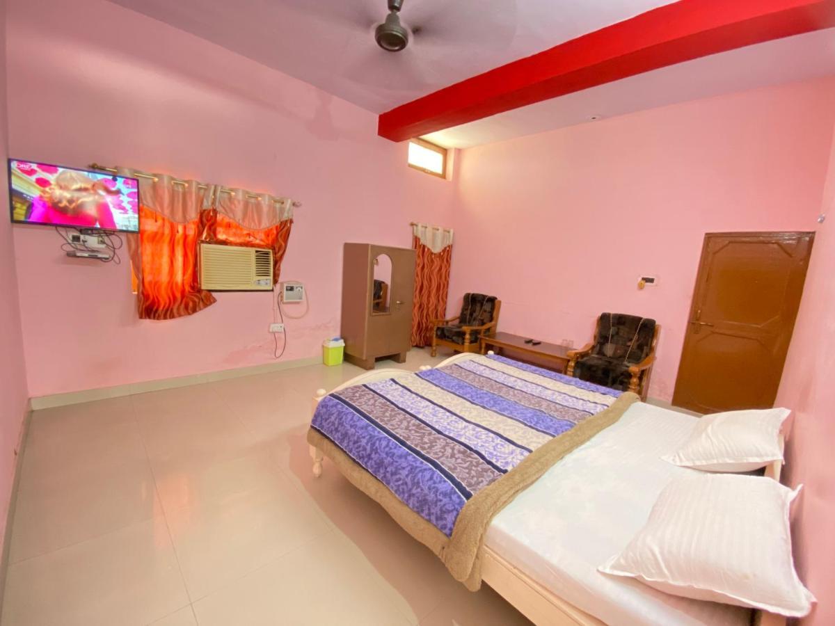 Hotel Shri Mahant Orchha 5 Mint Walking From Ram Raja Temple Екстер'єр фото