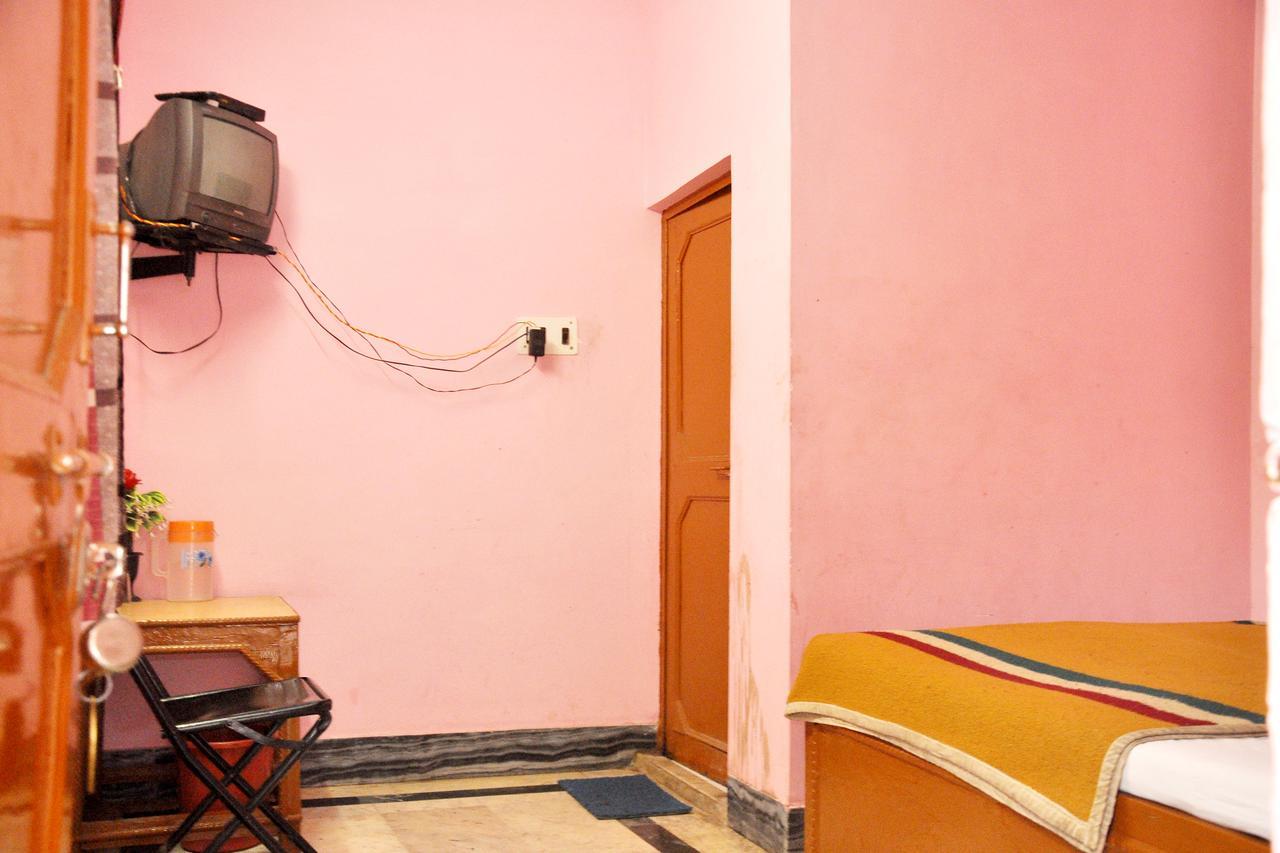Hotel Shri Mahant Orchha 5 Mint Walking From Ram Raja Temple Екстер'єр фото