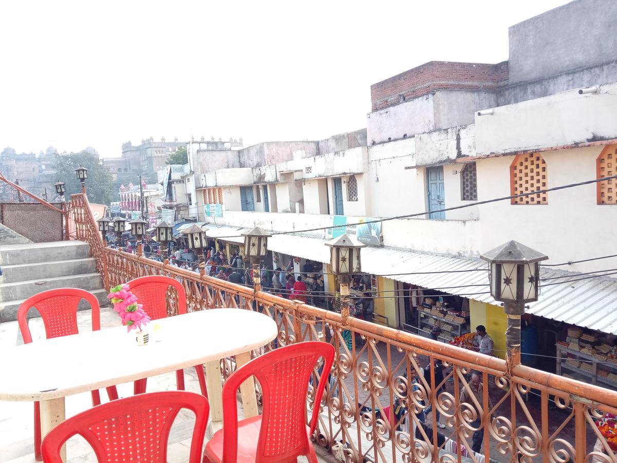 Hotel Shri Mahant Orchha 5 Mint Walking From Ram Raja Temple Екстер'єр фото